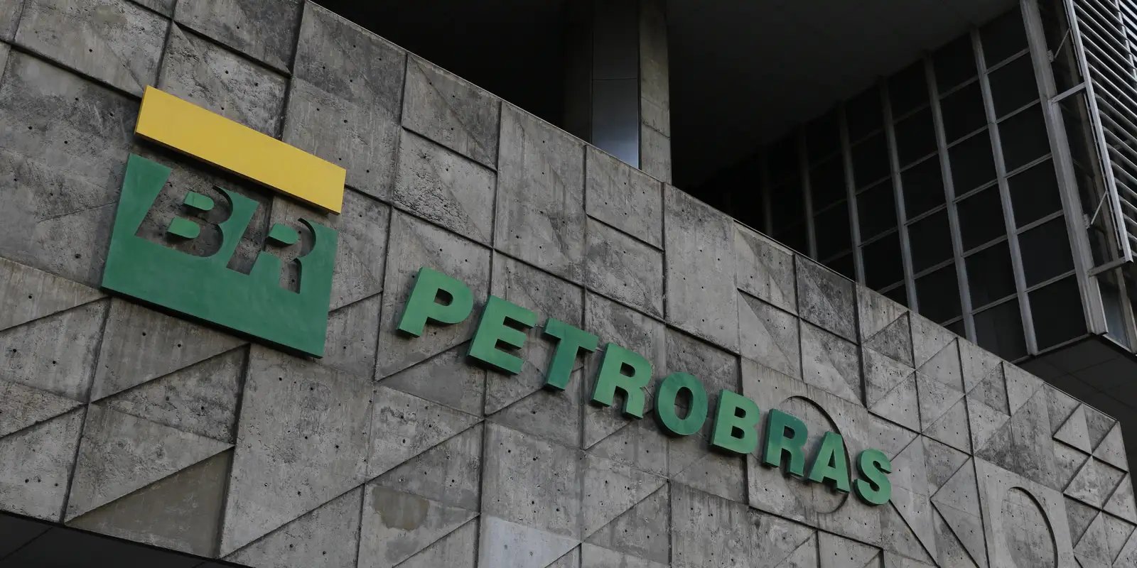 petrobras-avanca-em-acordo-para-reassumir-fabricas-de-fertilizantes