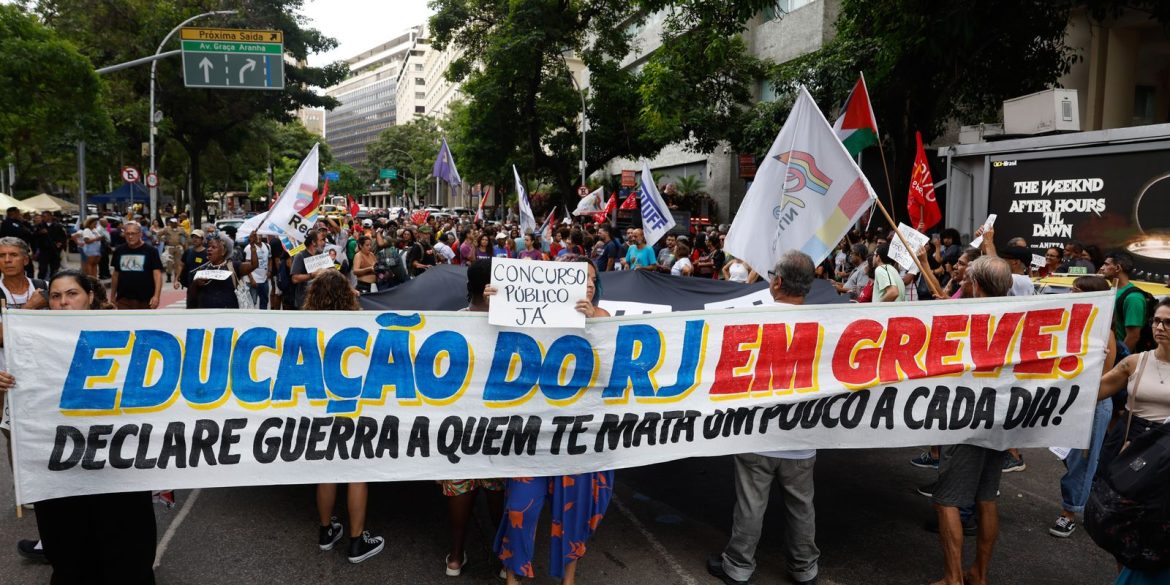 professores-estaduais-e-municipais-do-rio-fazem-paralisacao-de-24h
