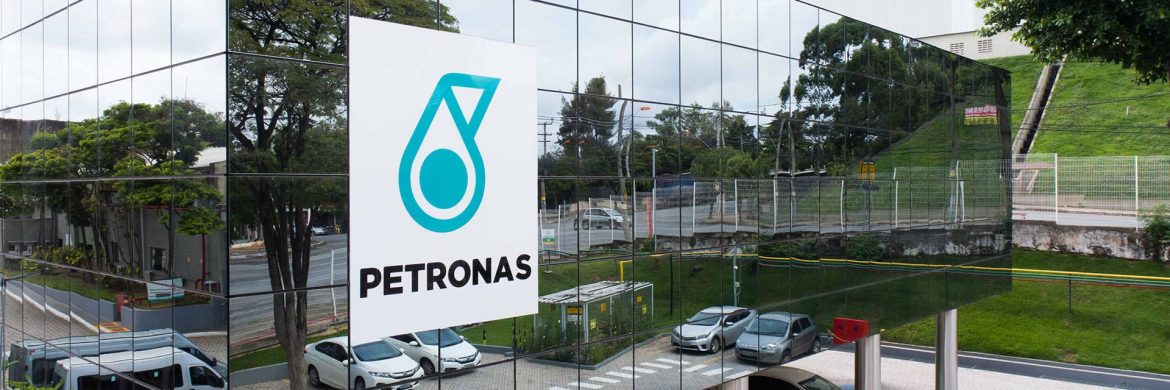 petrobras-firma-contrato-com-a-petronas-para-participacao-em-dois-campos-petroliferos-no-brasil