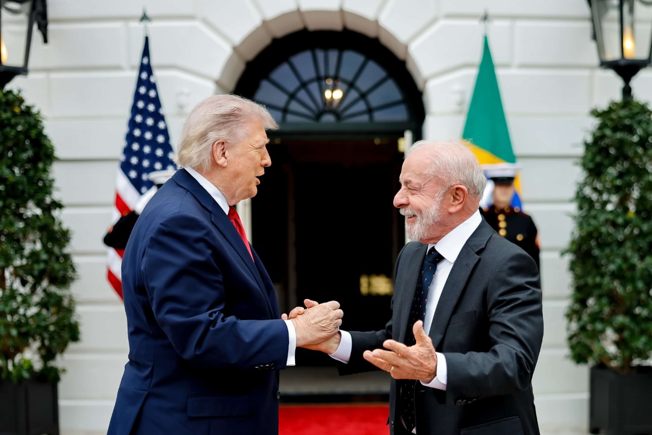 Lula e Trump encerram reunião de três horas na Casa Branca