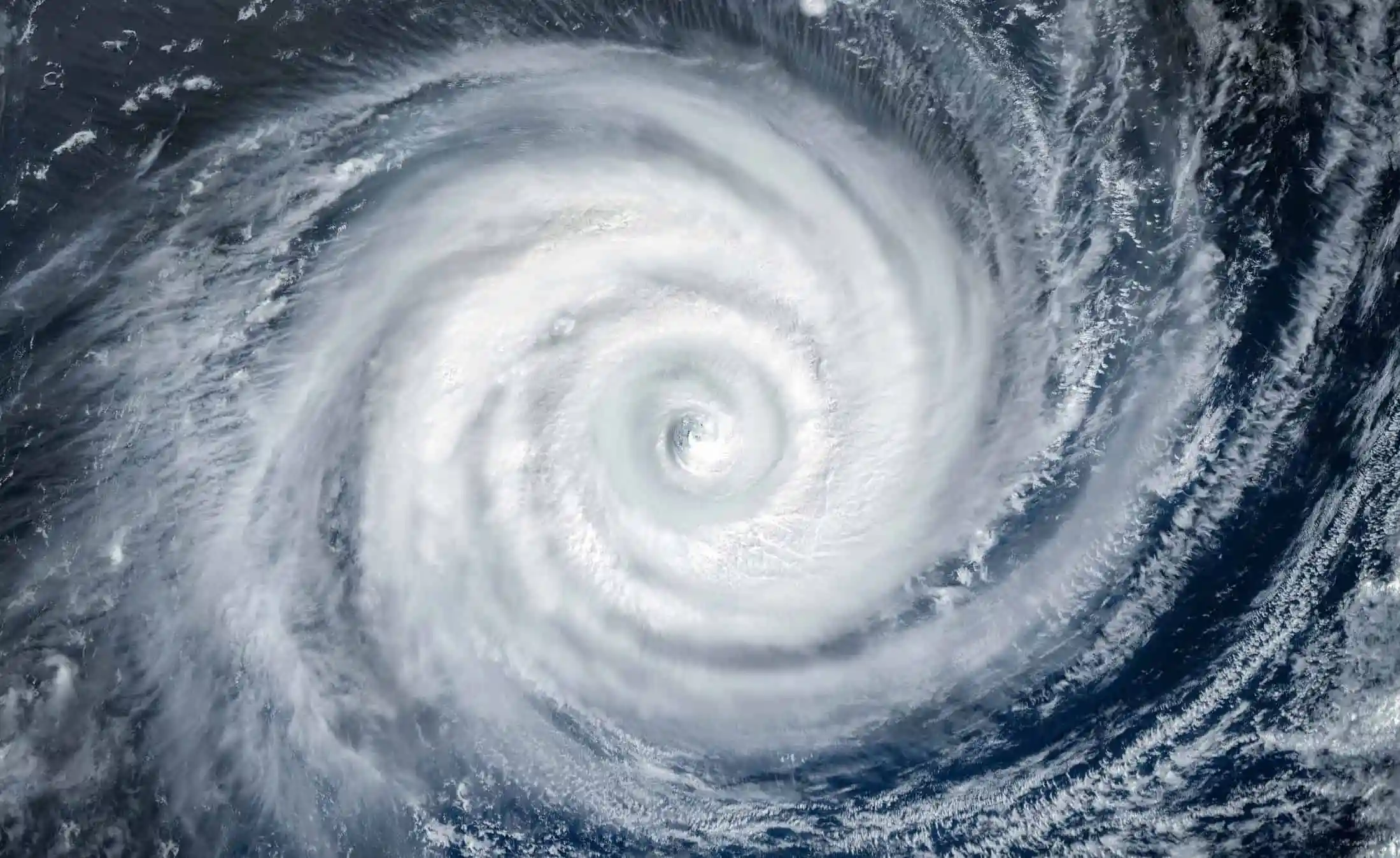 Ciclone-bomba chega ao Sul do Brasil nesta sexta-feira e coloca seis estados em estado de alerta com ventos de até 100 km/h